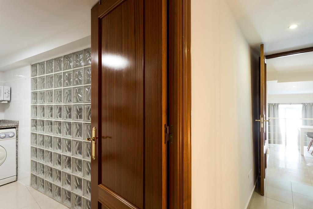Apartamentos Diaber Gerona 22 إشبيلية المظهر الخارجي الصورة