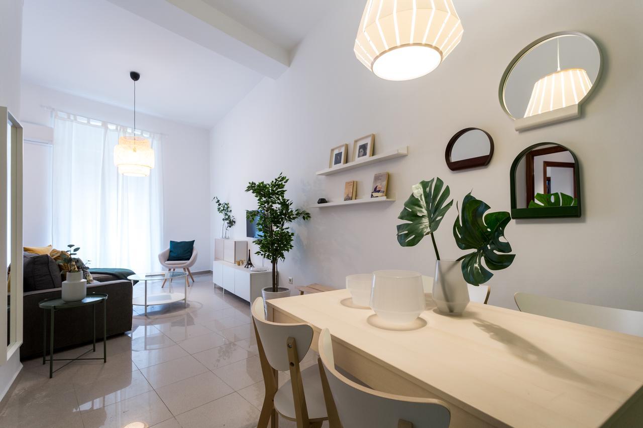 Apartamentos Diaber Gerona 22 إشبيلية المظهر الخارجي الصورة