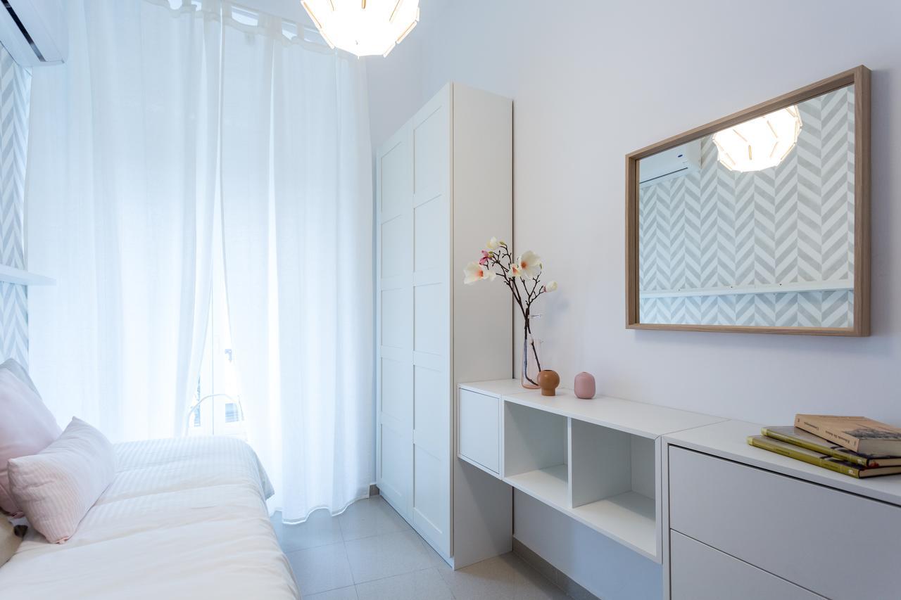 Apartamentos Diaber Gerona 22 إشبيلية المظهر الخارجي الصورة