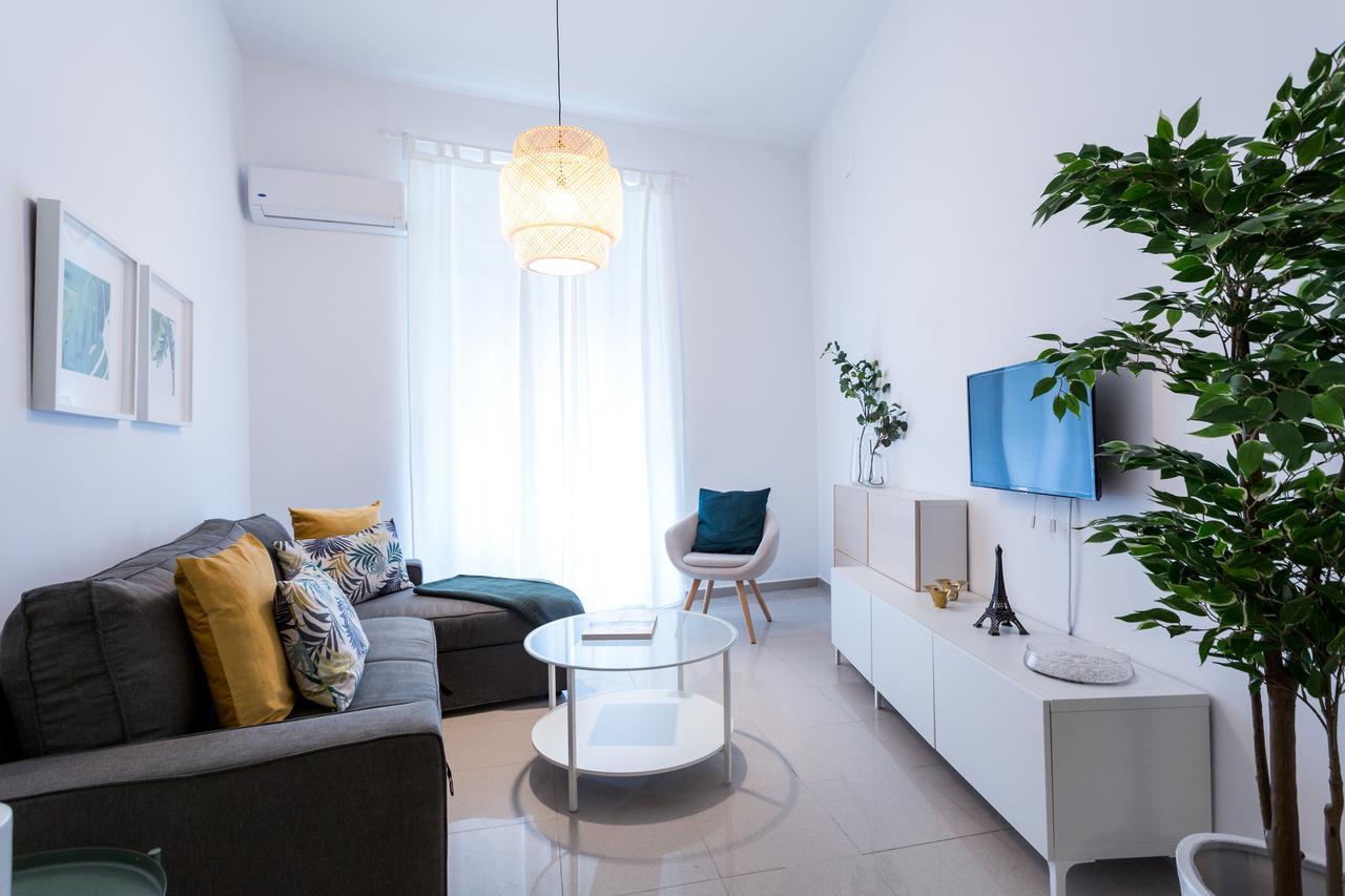 Apartamentos Diaber Gerona 22 إشبيلية المظهر الخارجي الصورة
